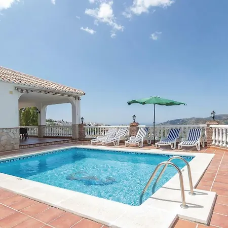 Holiday home Beautiful In With Kitchenette Frigiliana